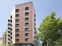 Hotel Brick Barcelona Hotels near Las Arenas