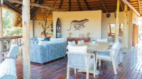 Mozhi Bushcamp - breakfast