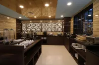 Aristocrat Hotel - breakfast