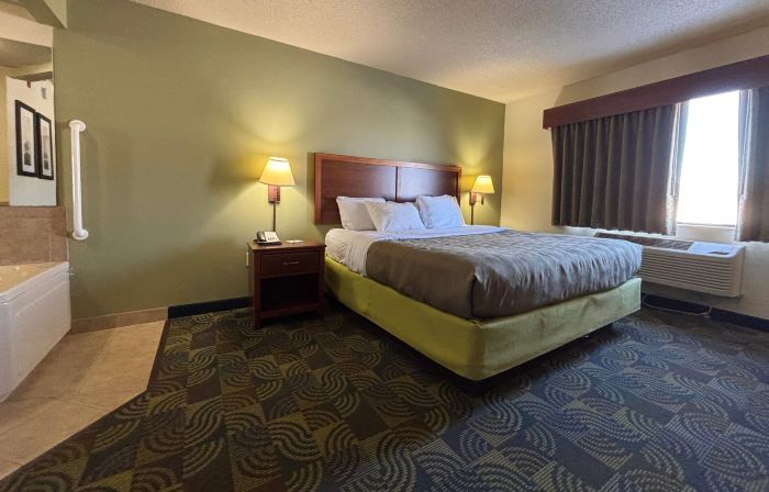 AmericInn by Wyndham Kewanee