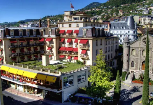 J5 Hotels Helvetie & la Brasserie Hotels near Montreux Riviera Noël