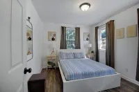 Downtown Jacksonville Retreat Pet-friendly With Hot Tub & Backyard Oasis - Jacuzzi