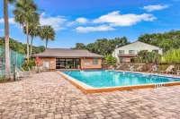 Quiet Coastal Escape Within Walking Distance to Beach With Shared Pool