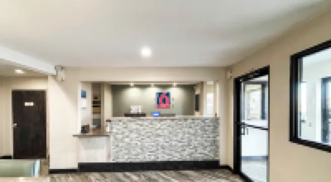 Studio 6 Suites Richland, MS / Jackson