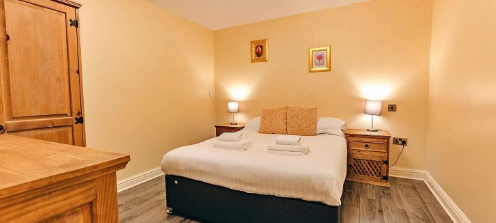 2 Bedroom Cottage in Dorrington, No Deposit Hotels in Shrewsbury