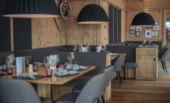 PRIVÀ Alpine Lodge