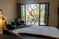 Cicada Lodge - Pools