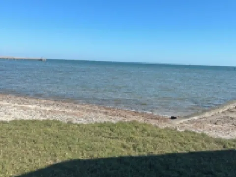 Waterfront Views in Rockport–FultonStay at Our Charming Motel Room. Hotels in Fulton