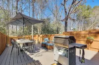 Great for Families! Quiet Auburn Getaway w/ Deck - بوتيك