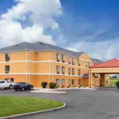 Quality Inn & Suites Anderson I-69 Hotel Exterior