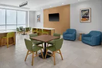 Hampton Inn by Hilton Midland West