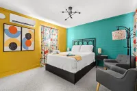 The Pink Flamingo - Capri Soleil - 3-Star