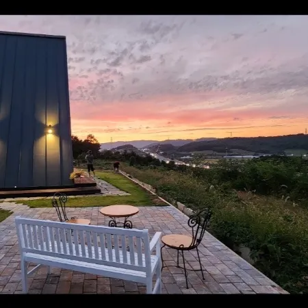 White House on the Hill in Boryeong