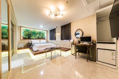 Cheonho Hotel Gam