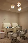 The Waterfront Beach Resort, A Hilton Hotel - spa