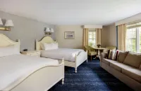Blue Rock Resort Hotel di 