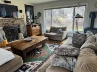Charming 3 Bedroom family house with hot tub on 2 acres panoramic views