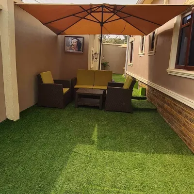 Deedee Luxury Apartments Hotele w: 