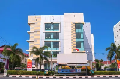 Daima Hotel Padang Hotels in 