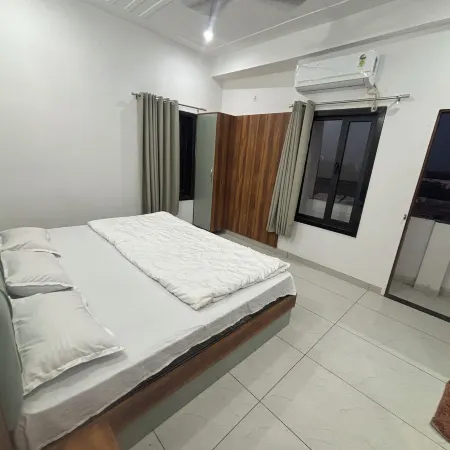 Hotel Sarveshwar Palace