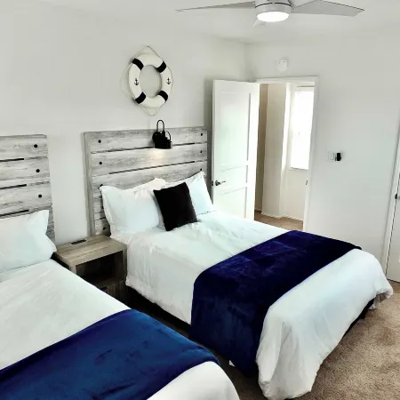 Walk to Beach, Tropical Patio, World Cup, Sleeps 5