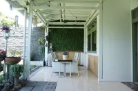 Riverdale Villa Bandung