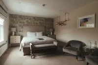 Winemaker's Pub Hotels in 