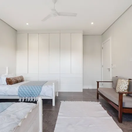Yellow-Tail Room - Staynest Guesthouse