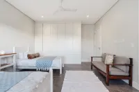 The Yellow-tail Room