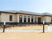 On the Stone Guesthouse 2 - Hostel Hotels in 