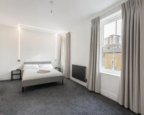 Modern Brixton Flat 4 Hotels in Magherafelt