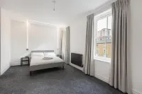 Modern Brixton Flat 3