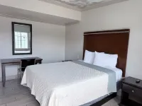 Town House Motel Hotels in Lynwood