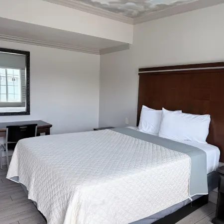Town House Motel