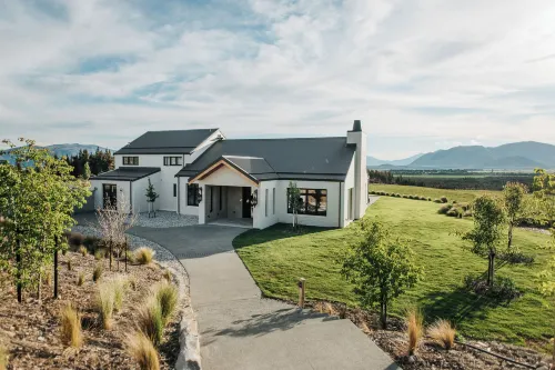 Mt Cook Lakeside Retreat - Spa