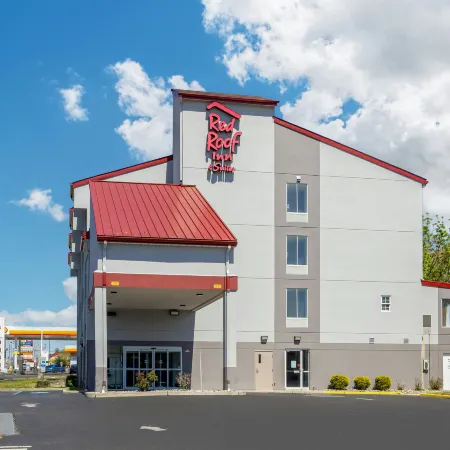 Red Roof Inn & Suites Philadelphia - Bellmawr