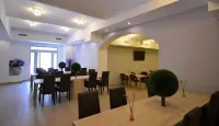 Hotel Emonec