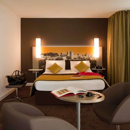 Hôtel Mercure Avignon Centre Palais des Papes Hotele w: Awinion