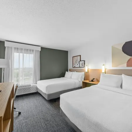 Spark by Hilton Cincinnati Airport South