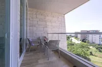 Luxe 2-br Ocean-view Apartment With Pool Gym Spa - Apartments