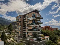 The Somos Loho - Mountain view