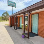 Peninsula Point Lodge