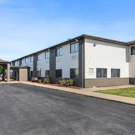 Super 8 by Wyndham Bourbonnais/Kankakee Area