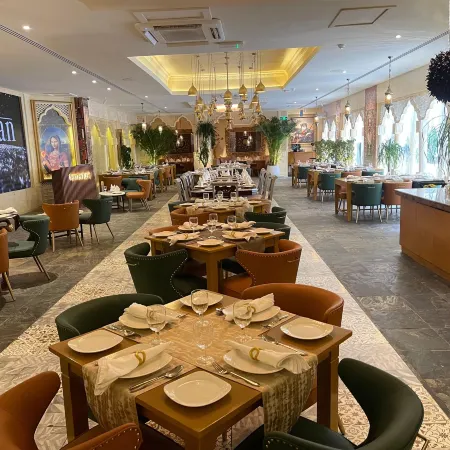 Ramee Guestline Hotel Отели рядом с достопримечательностью «Форт Мутрах»