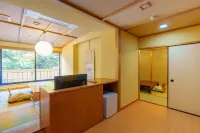 Sento Ryokan - Mountain view
