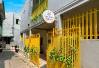 Decasa Female House - 3-Sterne