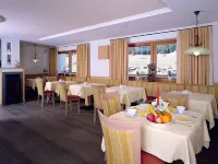 Garni Hotel Bel Vert - servizio colazione