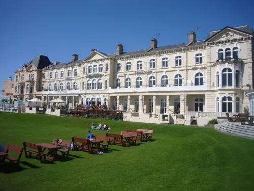 Royal Grosvenor Hotel - 2-Star