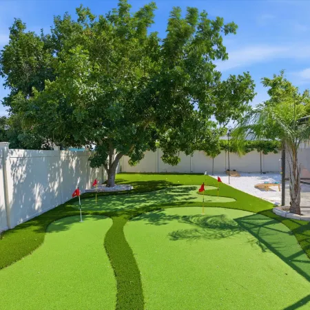 Poolside Oasis Sleeps 8 Game Room Putt Putt