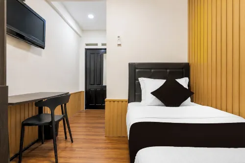 Collection O near Cihampelas Walk formerly De Parleys Rooms - 2-Star